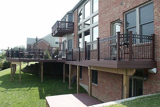 46trex_deck_river_iron_rail_1